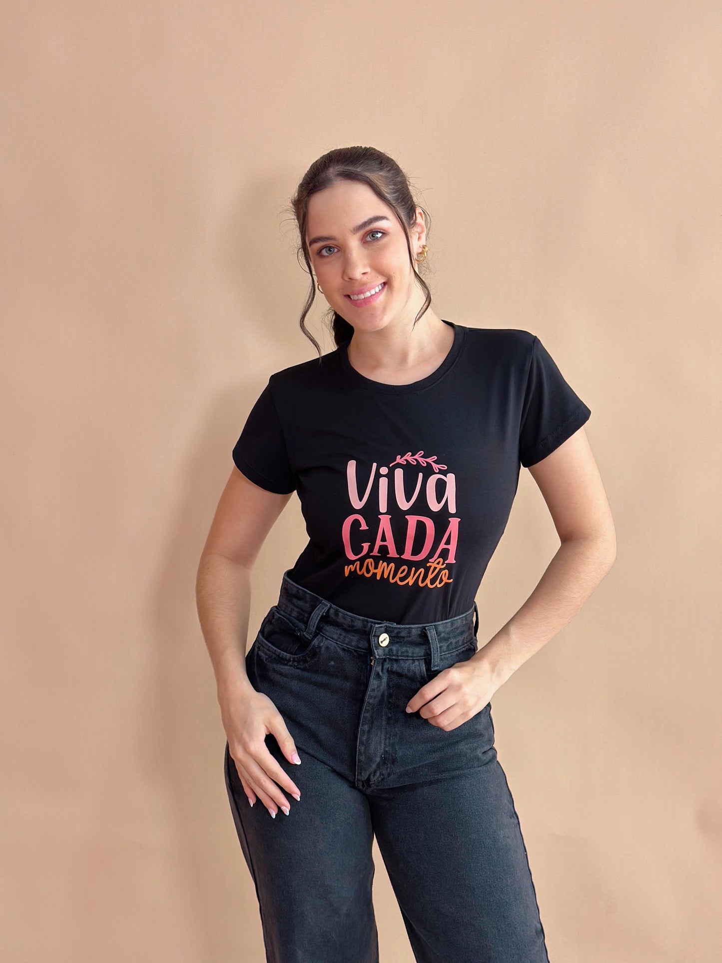 Básica Estampada Negra Viva