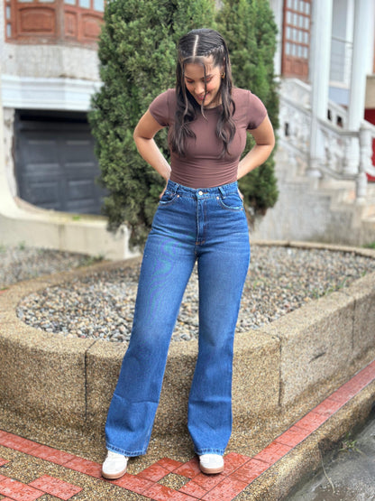 Jean Mom Flare Noruega
